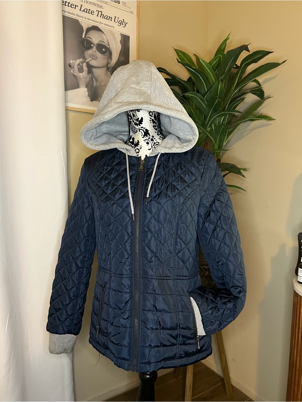 Sebby Navy Quilted Puffer Jacket with Light Gray Hood